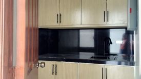 6 Bedroom Townhouse for sale in San Nicolas, Metro Manila