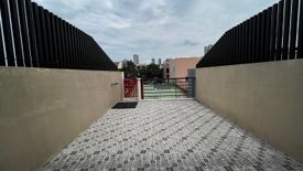 4 Bedroom Townhouse for sale in Central, Metro Manila