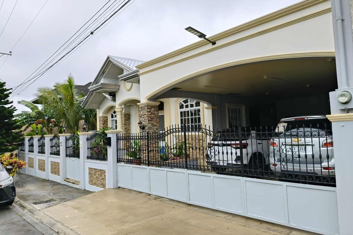 Still Available! Beautiful 4-Bedroom House in Tagaytay Country Homes 3!