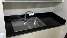 1 Bedroom Condo for sale in Kroma Tower, San Lorenzo, Metro Manila