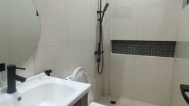 5 Bedroom Townhouse for sale in Paang Bundok, Metro Manila