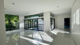 5 Bedroom House for sale in Almanza Dos, Metro Manila