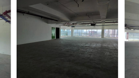 Office for rent in Highway Hills, Metro Manila near MRT-3 Boni