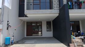 3 Bedroom Townhouse for sale in Don Bosco, Metro Manila