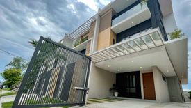 4 Bedroom House for sale in Western Bicutan, Metro Manila