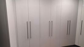 3 Bedroom Condo for rent in Garden Towers, San Lorenzo, Metro Manila near MRT-3 Ayala