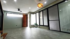 5 Bedroom House for sale in Moonwalk, Metro Manila