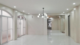 5 Bedroom House for sale in Industrial Valley, Metro Manila near LRT-2 Katipunan