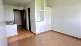 Condo for sale in Moonwalk, Metro Manila