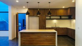 5 Bedroom House for sale in Pinagbuhatan, Metro Manila