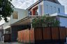 Rumah dijual dengan 4 kamar tidur di Serpong, Banten