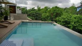 6 Bedroom House for sale in Kaybagal South, Cavite