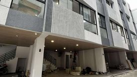 4 Bedroom Townhouse for sale in Obrero, Metro Manila