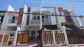 3 Bedroom Townhouse for sale in Talon Kuatro, Metro Manila