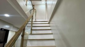 4 Bedroom House for sale in Almanza Uno, Metro Manila