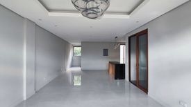 4 Bedroom Townhouse for sale in San Antonio, Metro Manila near LRT-1 Roosevelt