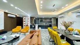 3 Bedroom Condo for sale in The Residences at Greenbelt, San Lorenzo, Metro Manila near MRT-3 Ayala