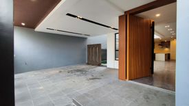 6 Bedroom House for sale in San Nicolas, Metro Manila