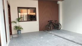 6 Bedroom Townhouse for sale in San Nicolas, Metro Manila