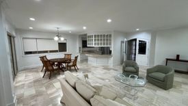 4 Bedroom Townhouse for rent in San Lorenzo, Metro Manila near MRT-3 Magallanes