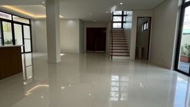 5 Bedroom House for sale in BF Homes, Metro Manila