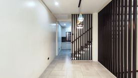 3 Bedroom Townhouse for sale in Kamuning, Metro Manila near MRT-3 Kamuning