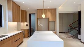 5 Bedroom Townhouse for sale in Mariana, Metro Manila near LRT-2 Gilmore