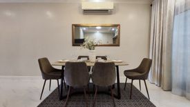 House for sale in Poblacion, Metro Manila