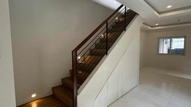 4 Bedroom House for sale in Batasan Hills, Metro Manila