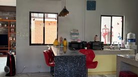 3 Bedroom House for sale in Moonwalk, Metro Manila