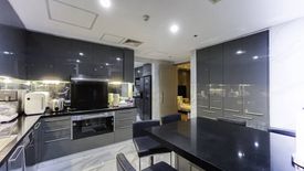 4 Bedroom Condo for sale in San Lorenzo Place, Bangkal, Metro Manila near MRT-3 Magallanes