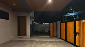 5 Bedroom House for sale in Merville, Metro Manila