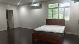 6 Bedroom House for rent in Dasmariñas North, Metro Manila near MRT-3 Ayala