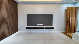 3 Bedroom Townhouse for sale in Pasong Tamo, Metro Manila