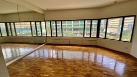3 Bedroom Condo for sale in Urdaneta, Metro Manila near MRT-3 Ayala