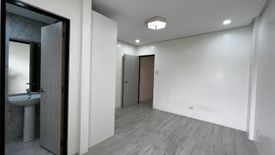 4 Bedroom Townhouse for sale in Kamuning, Metro Manila near MRT-3 Kamuning