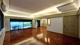 4 Bedroom House for rent in Dasmariñas North, Metro Manila near MRT-3 Ayala