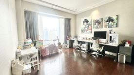 4 Bedroom Condo for sale in San Lorenzo, Metro Manila near MRT-3 Ayala