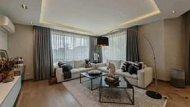 5 Bedroom House for sale in Almanza Dos, Metro Manila