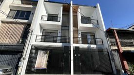 4 Bedroom Townhouse for sale in Quirino 2-A, Metro Manila near LRT-2 Anonas