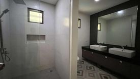 3 Bedroom House for sale in Milagrosa, Metro Manila