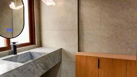 4 Bedroom House for sale in Don Bosco, Metro Manila