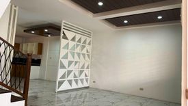 4 Bedroom Townhouse for sale in Talon Dos, Metro Manila