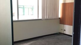 Office for rent in Urdaneta, Metro Manila near MRT-3 Buendia