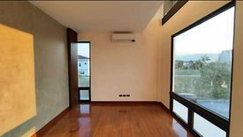 5 Bedroom House for sale in Almanza Dos, Metro Manila