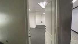 Office for rent in West Triangle, Metro Manila near MRT-3 North Avenue