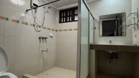 5 Bedroom Townhouse for rent in Central, Metro Manila