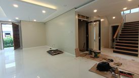 5 Bedroom House for sale in BF Homes, Metro Manila