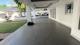 7 Bedroom House for sale in Moonwalk, Metro Manila