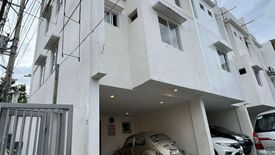 3 Bedroom Townhouse for sale in Central, Metro Manila